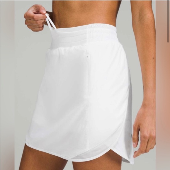 NWT Lululemon Hotty Hot HR Skirt In White Size 2 Long - Picture 4 of 10